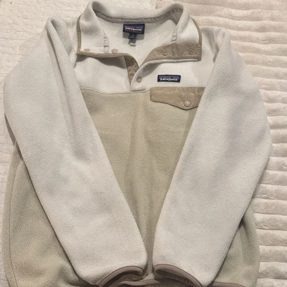 Patagonia Cream and Tan Fleece Pullover - Picture 1 of 1